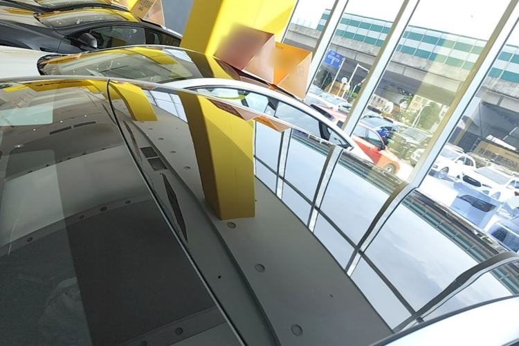 Used Tesla Model Y 2022 Rear-Wheel-Drive Version Roof