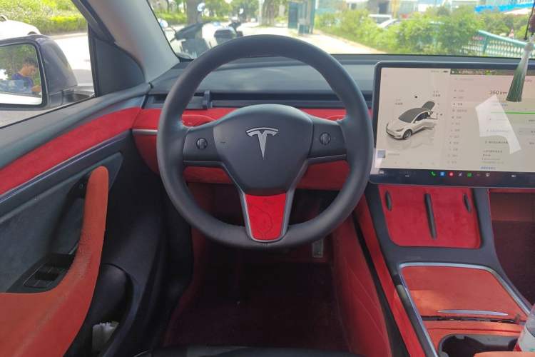 Used Tesla Model Y 2022 Rear-Wheel-Drive Version Steering Wheel