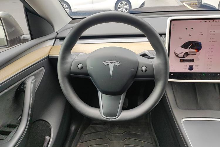 Used Tesla Model Y 2022 Revised Version Rear-Wheel Drive Steering Wheel
