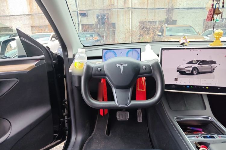 Used Tesla Model Y 2022 Revised Version Rear-Wheel Drive Steering Wheel