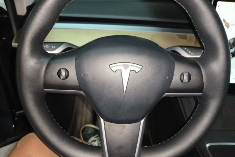 Used Tesla Model Y 2022 Revised Version Rear-Wheel Drive Steering Wheel