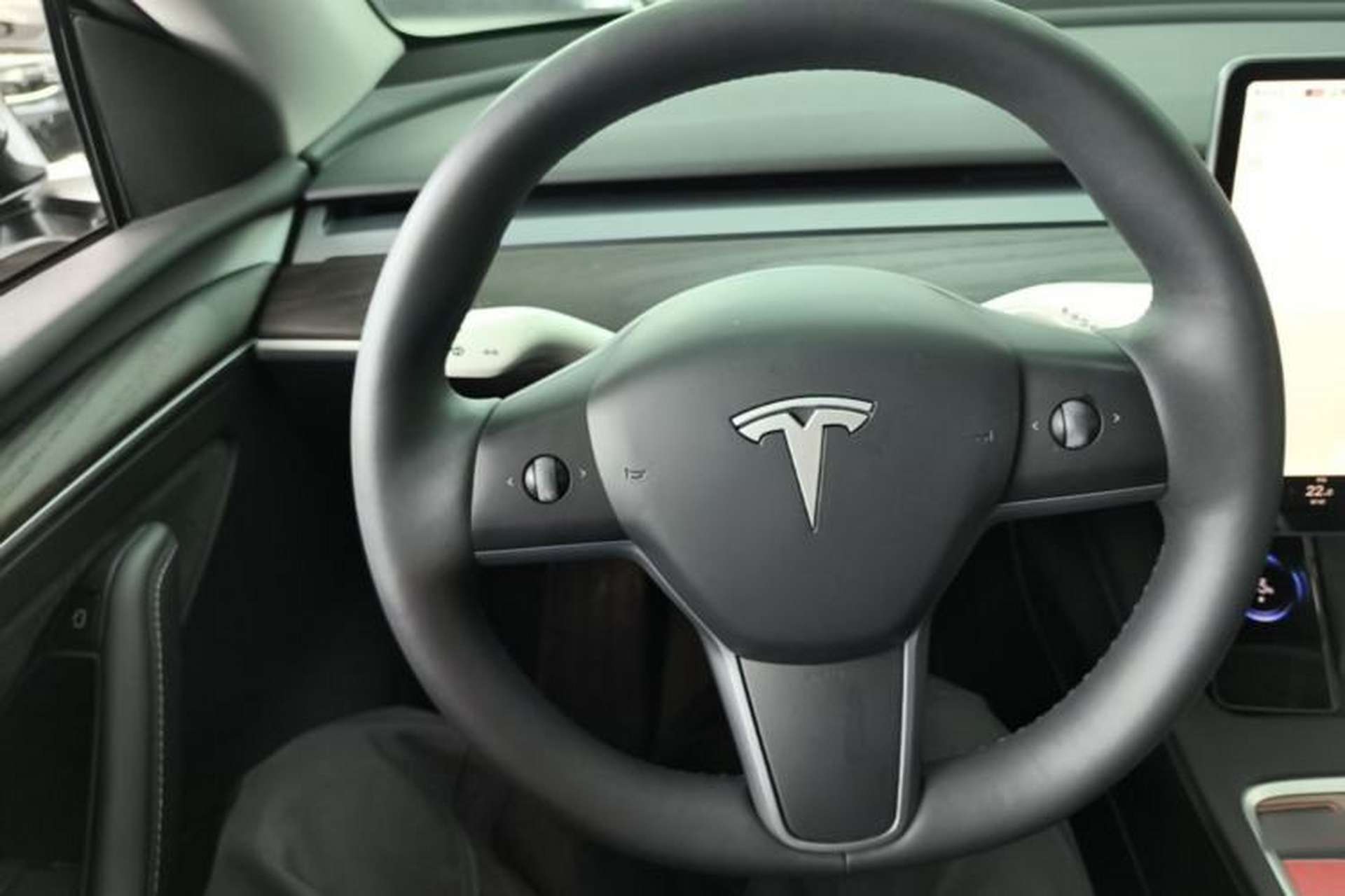 Used Tesla Model Y 2022 Revised Version Rear-Wheel Drive Steering Wheel