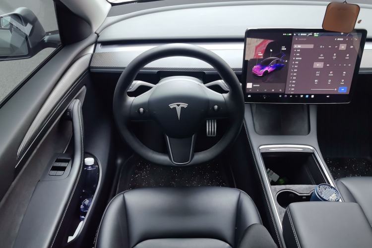 Used Tesla Model Y 2022 Performance High-Performance All-Wheel-Drive Version Steering Wheel