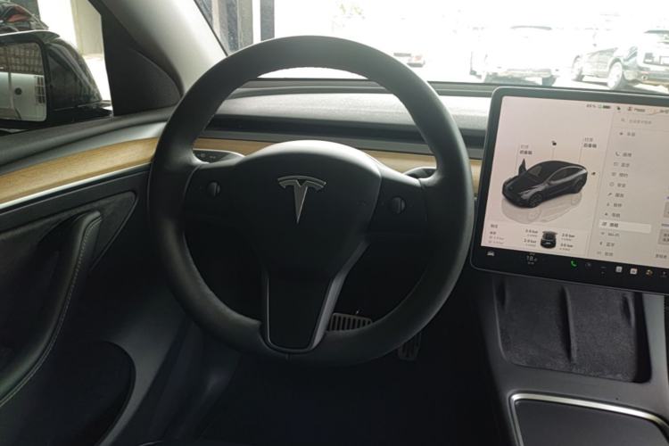 Used Tesla Model Y 2022 Revised Version Rear-Wheel Drive Steering Wheel