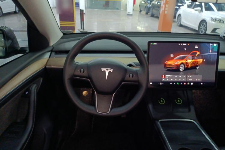 Used Tesla Model Y 2022 Revised Version Long-Range All-Wheel Drive Steering Wheel