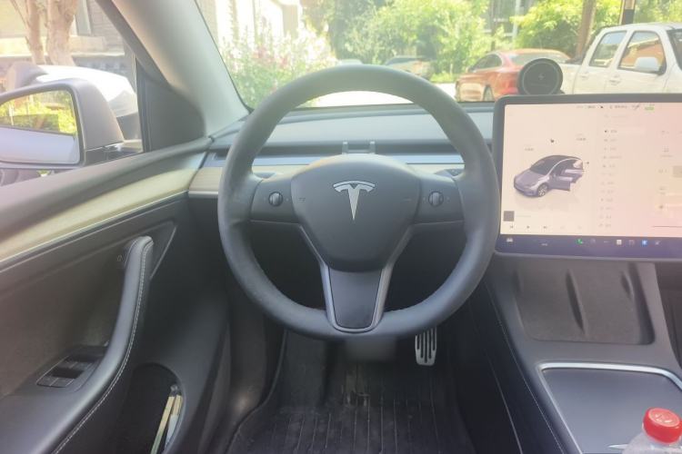 Used Tesla Model Y 2022 Revised Version Long-Range All-Wheel Drive Steering Wheel