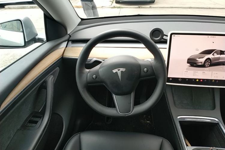 Used Tesla Model Y 2022 Rear-Wheel-Drive Version Steering Wheel