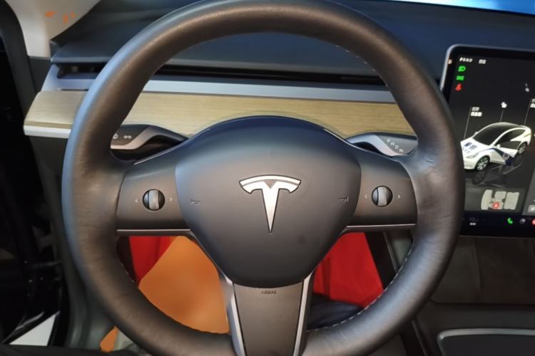 Used Tesla Model Y 2022 Rear-Wheel-Drive Version Steering Wheel