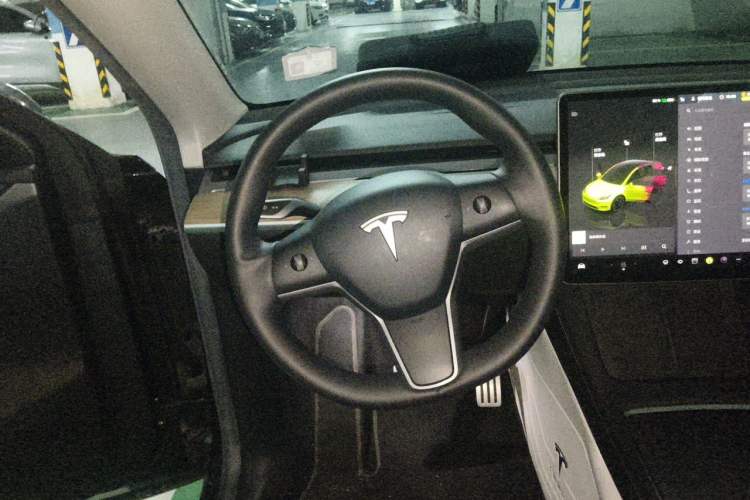 Used Tesla Model Y 2022 Performance High-Performance All-Wheel-Drive Version Steering Wheel