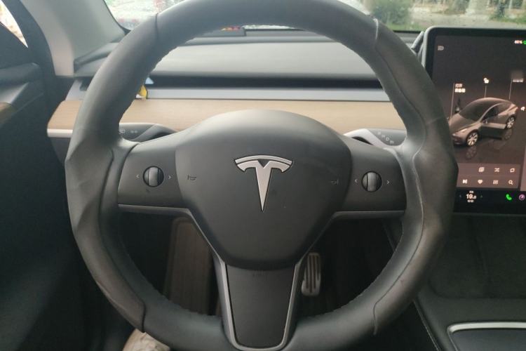 Used Tesla Model Y 2022 Rear-Wheel-Drive Version Steering Wheel