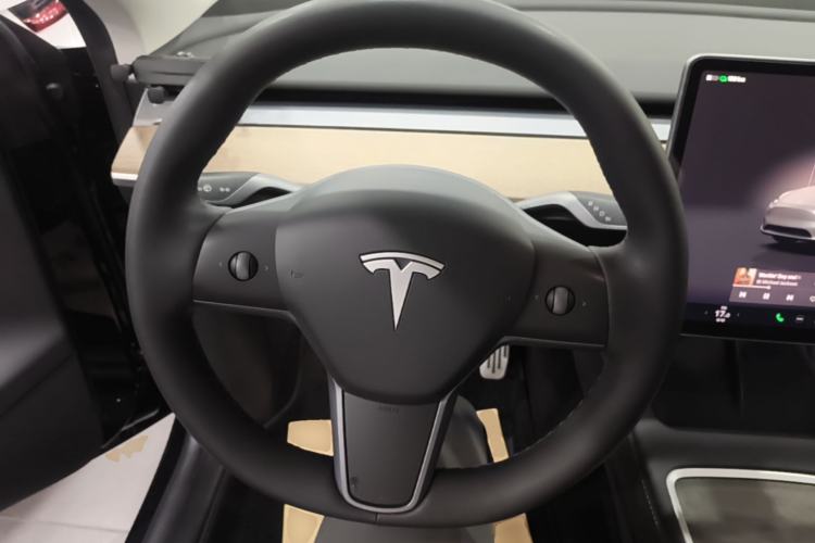 Used Tesla Model Y 2022 Revised Version Rear-Wheel Drive Steering Wheel