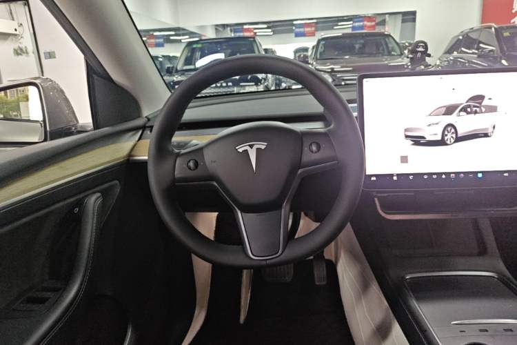 Used Tesla Model Y 2022 Revised Version Rear-Wheel Drive Steering Wheel