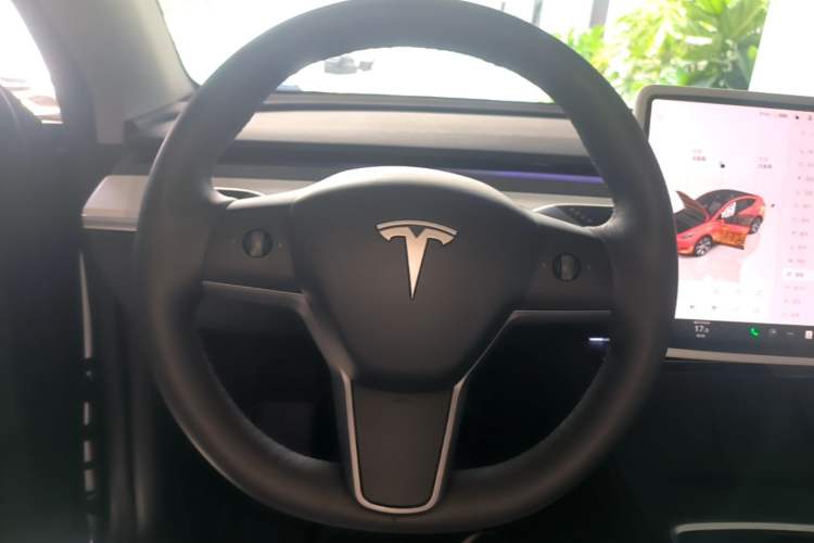 Used Tesla Model Y 2022 Revised Version Rear-Wheel Drive Steering Wheel