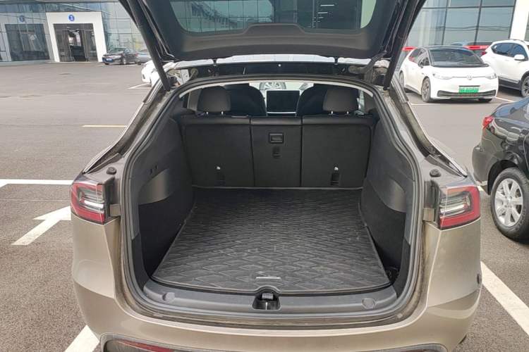 Used Tesla Model Y 2022 Revised Version Rear-Wheel Drive Trunk