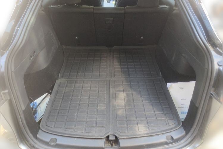 Used Tesla Model Y 2022 Performance High-Performance All-Wheel-Drive Version Trunk