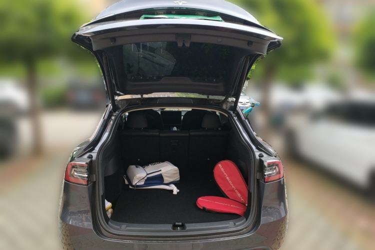Used Tesla Model Y 2022 Rear-Wheel-Drive Version Trunk