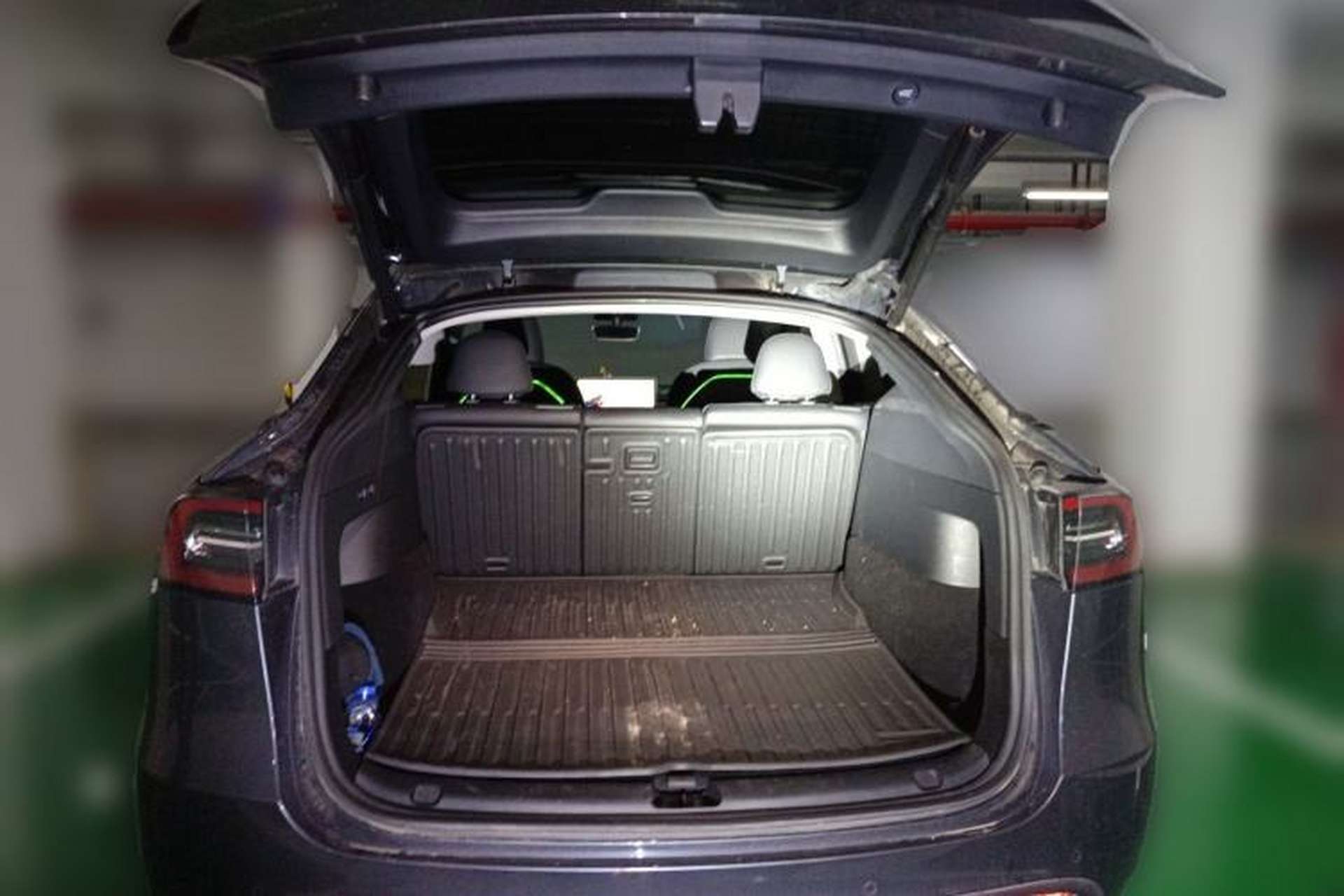 Used Tesla Model Y 2022 Performance High-Performance All-Wheel-Drive Version Trunk
