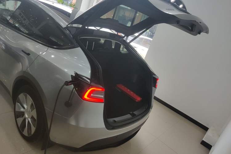 Used Tesla Model Y 2022 Revised Version Rear-Wheel Drive Trunk
