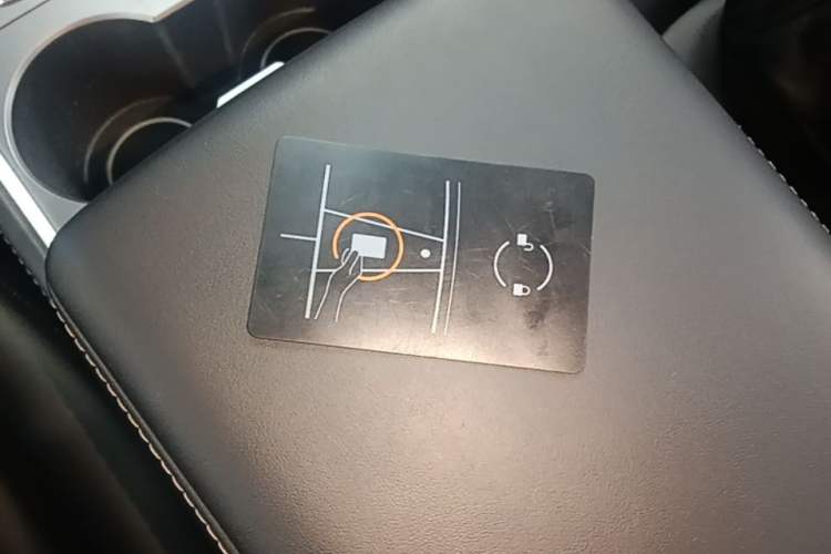 Used Tesla Model Y 2022 Rear-Wheel-Drive Version Vehicle Key