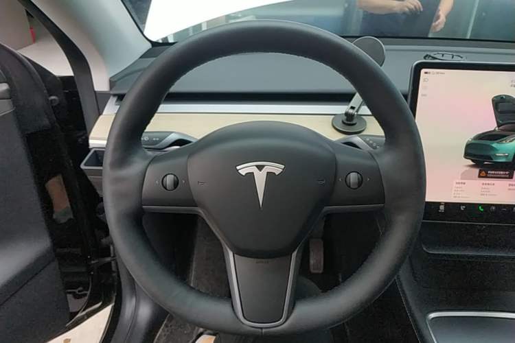 Used Tesla Model Y 2022 Revised Version Rear-Wheel Drive Steering Wheel
