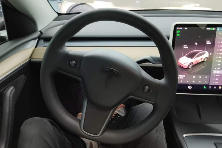 Used Tesla Model Y 2022 Revised Version Rear-Wheel Drive Steering Wheel