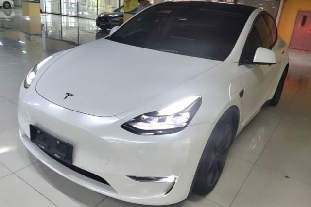 Used Tesla Model Y 2022 Long-Range All-Wheel-Drive Version