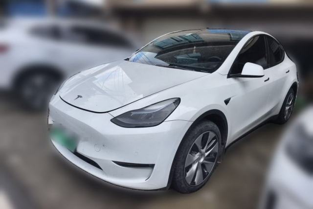 Used Tesla Model Y 2022 Long-Range All-Wheel-Drive Version