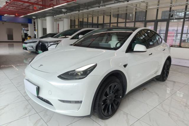 Used Tesla Model Y 2022 Long-Range All-Wheel-Drive Version