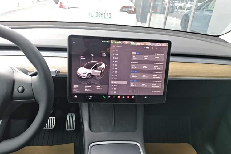 Used Tesla Model Y 2022 Revised Version Rear-Wheel Drive Audio And AC Panel