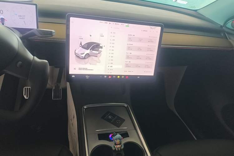 Used Tesla Model Y 2022 Revised Version Rear-Wheel Drive Audio And AC Panel