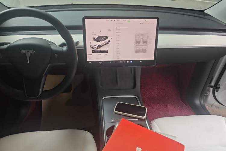 Used Tesla Model Y 2022 Long-Range All-Wheel-Drive Version Audio And AC Panel
