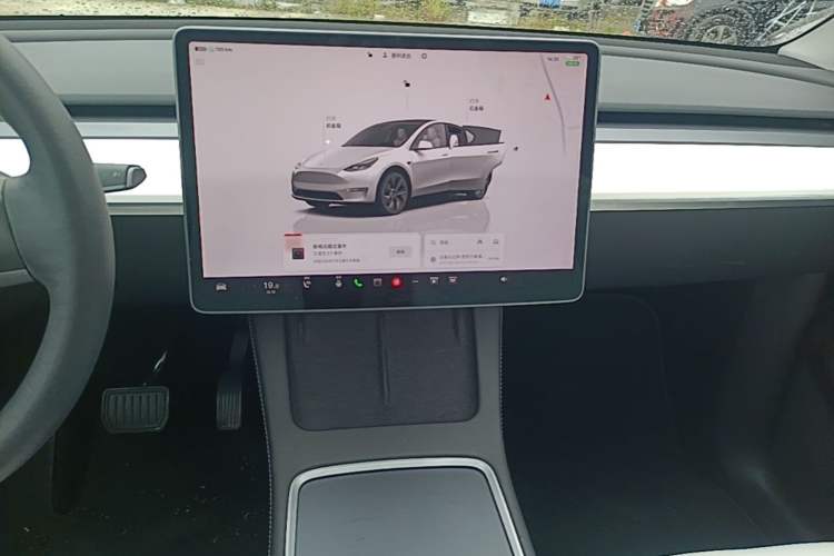 Used Tesla Model Y 2022 Long-Range All-Wheel-Drive Version Audio And AC Panel