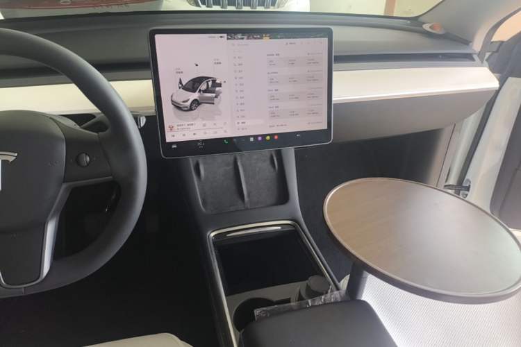 Used Tesla Model Y 2022 Rear-Wheel-Drive Version Audio And AC Panel