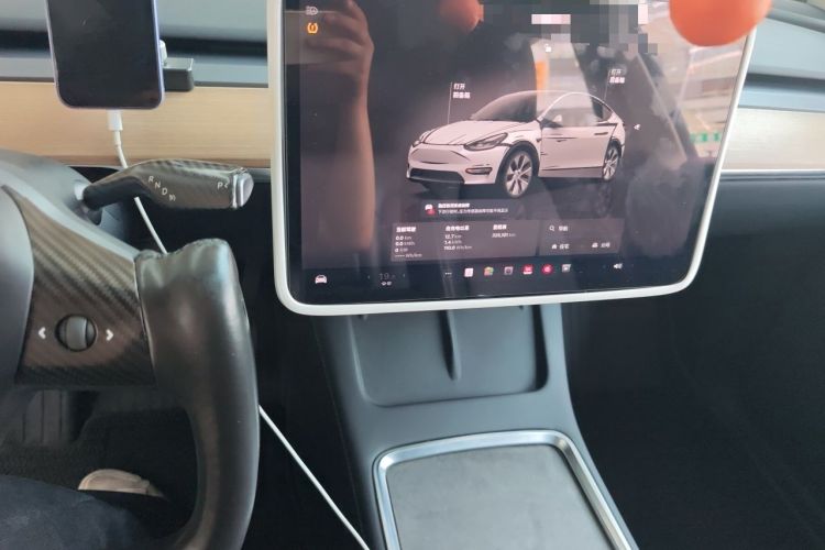 Used Tesla Model Y 2022 Long-Range All-Wheel-Drive Version Audio And AC Panel