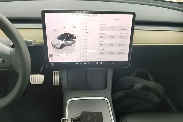 Used Tesla Model Y 2022 Performance High-Performance All-Wheel-Drive Version Audio And AC Panel