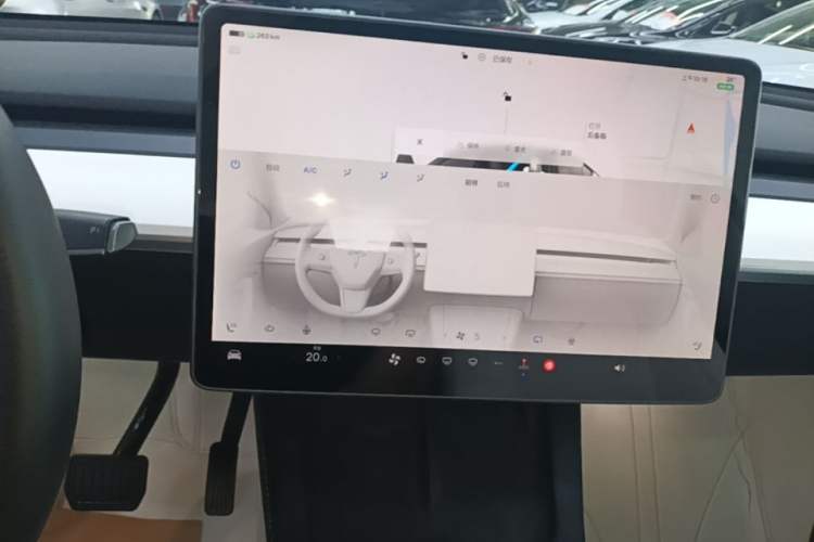 Used Tesla Model Y 2022 Revised Version Rear-Wheel Drive Audio And AC Panel