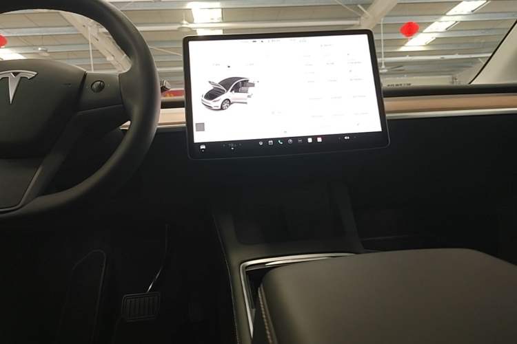 Used Tesla Model Y 2022 Rear-Wheel-Drive Version Audio And AC Panel