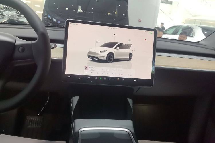 Used Tesla Model Y 2022 Revised Version Long-Range All-Wheel Drive Audio And AC Panel