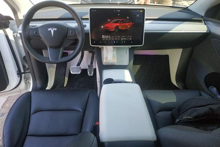 Used Tesla Model Y 2022 Revised Version Rear-Wheel Drive Audio And AC Panel