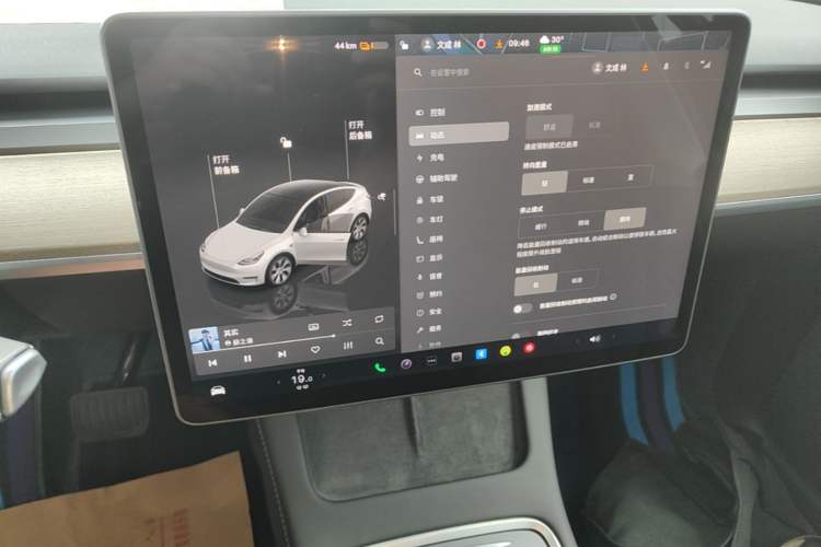 Used Tesla Model Y 2022 Revised Version Rear-Wheel Drive Audio And AC Panel