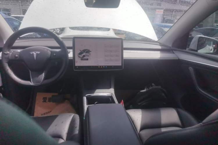Used Tesla Model Y 2022 Revised Version Long-Range All-Wheel Drive Audio And AC Panel
