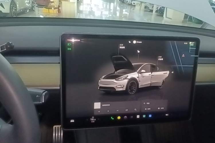 Used Tesla Model Y 2022 Performance High-Performance All-Wheel-Drive Version Audio And AC Panel