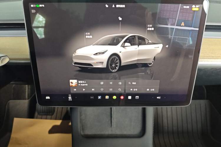 Used Tesla Model Y 2022 Long-Range All-Wheel-Drive Version Audio And AC Panel
