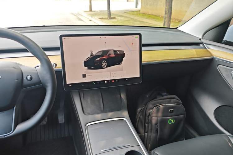 Used Tesla Model Y 2022 Revised Version Rear-Wheel Drive Audio And AC Panel