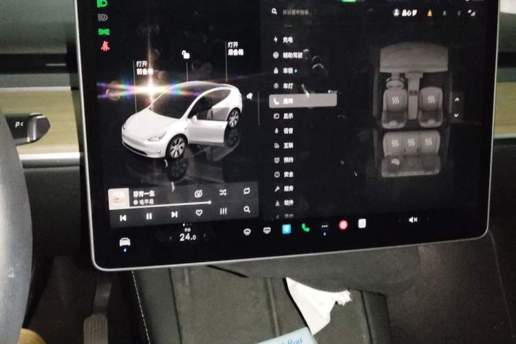 Used Tesla Model Y 2022 Revised Version Long-Range All-Wheel Drive Audio And AC Panel