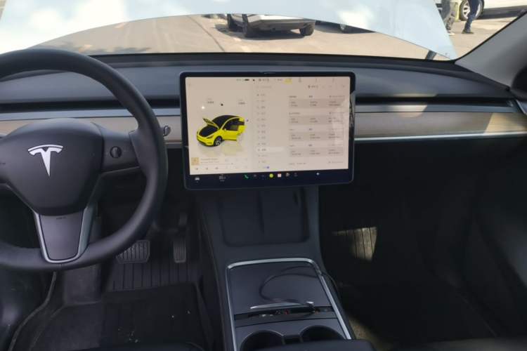 Used Tesla Model Y 2022 Revised Version Rear-Wheel Drive Audio And AC Panel