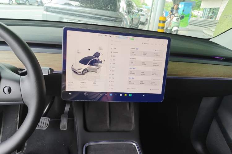 Used Tesla Model Y 2022 Rear-Wheel-Drive Version Audio And AC Panel