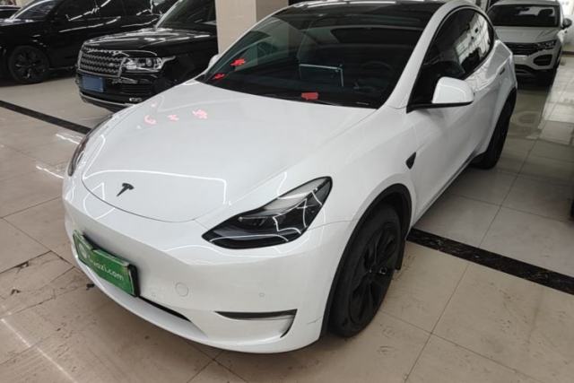 Used Tesla Model Y 2022 Long-Range All-Wheel-Drive Version