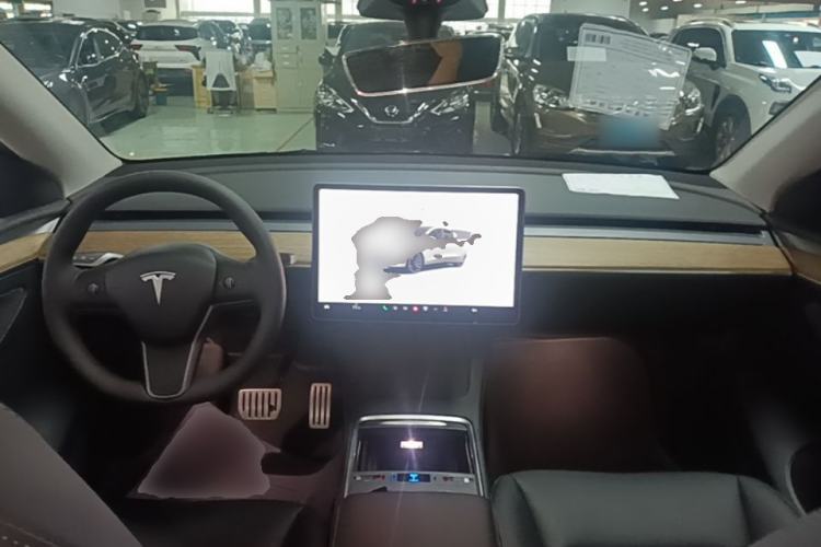 Used Tesla Model Y 2022 Performance High-Performance All-Wheel-Drive Version Center Console