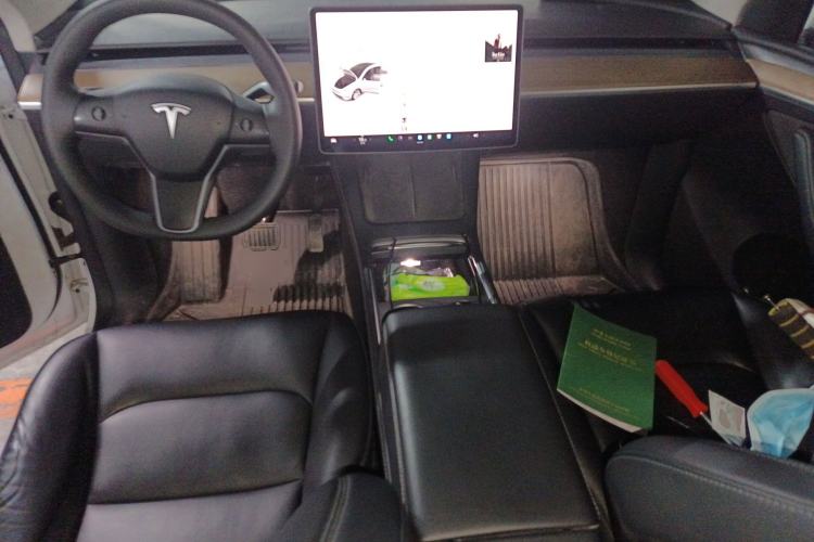 Used Tesla Model Y 2022 Rear-Wheel-Drive Version Center Console